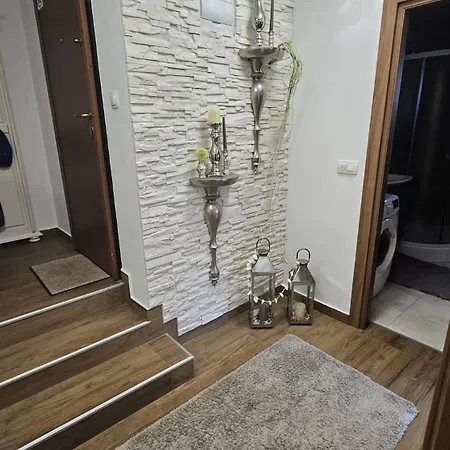 Apartment Seashell
